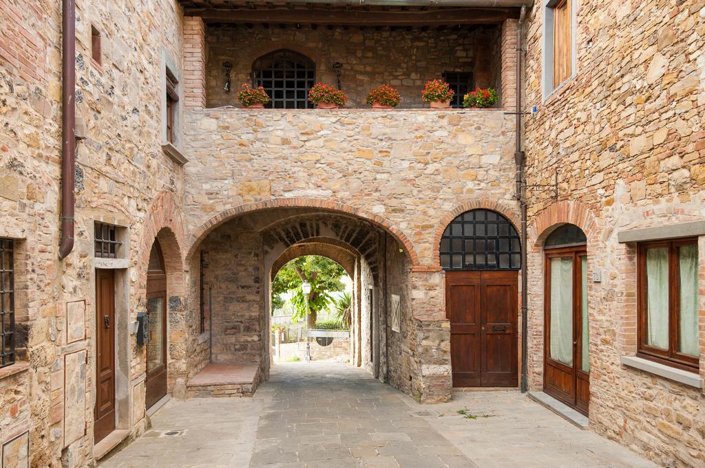 Palazzo Malaspina B&B San Donato in Poggio Exterior foto